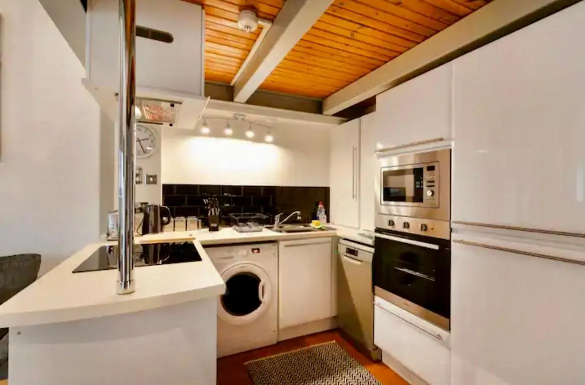 Lux Apartment Nottingham 0*,